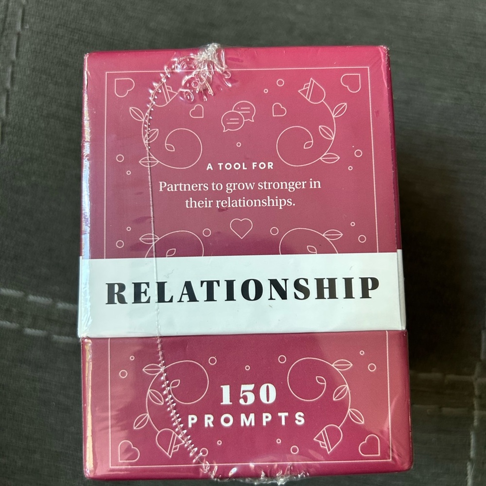 Relationship 150 Prompts Card Game - Pink